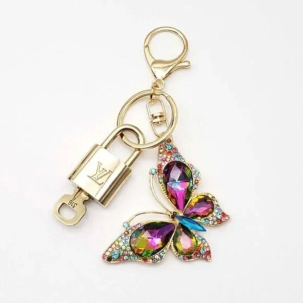 Authentic Louis Vuitton Gold Lock & Key 🔑 BagCharm w/ Unbranded Butterfly Charm - Picture 3 of 8